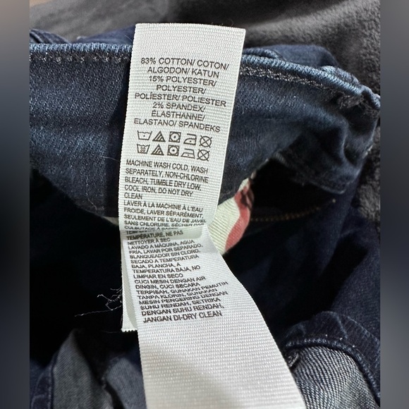 Lucky Brand Bermuda Shorts - Picture 8 of 8